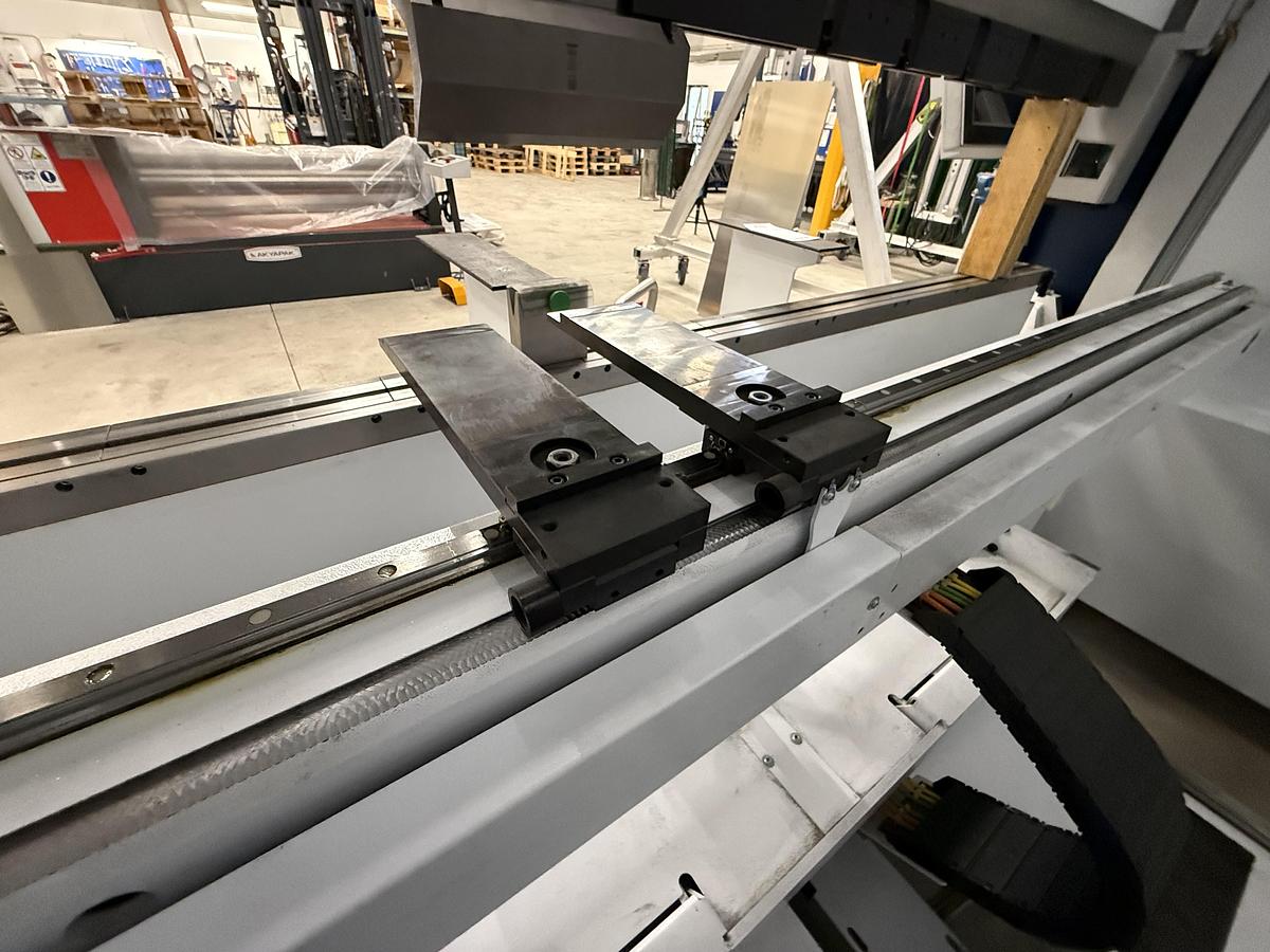 Used BRUGT CNC-KANTPRESSE FABR. TRUMPF, MODEL TRUBEND 3100