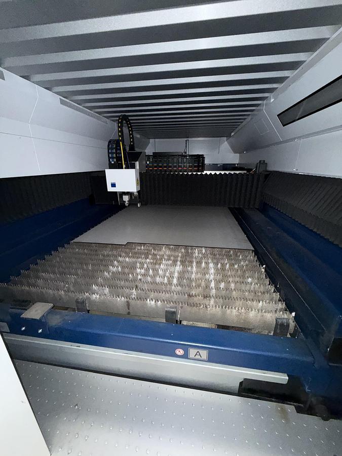 Used BRUGT CNC-FIBER LASERSKÆRER FABR. TRUMPF, MODEL TRULASER 1030 FIBER