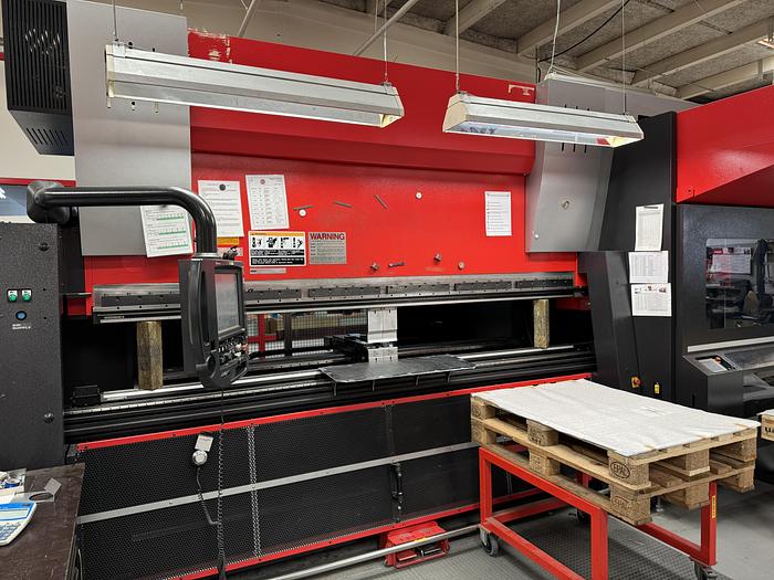 Used BRUGT CNC-KANT PRESSE FABR. AMADA, MODEL DH 1003 ATC
