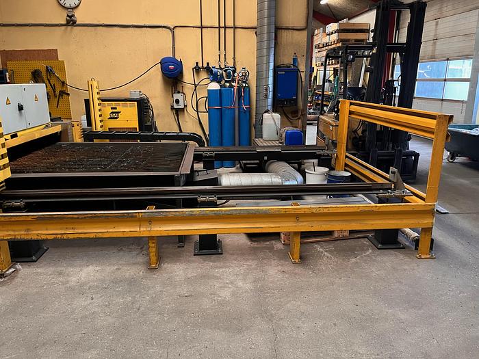 Used BRUGT CNC-PLASMASKÆRER FABR. ESAB, MODEL SGX 2000