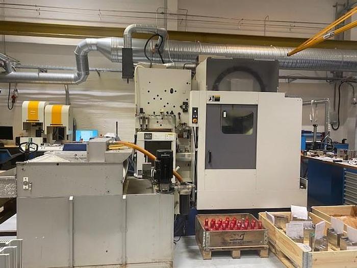 Used BRUGT VERTIKALT BEARBEJDNINGSCENTER FABR. MORI SEIKI, MODEL SV 500/40
