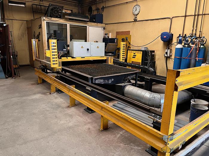 Used BRUGT CNC-PLASMASKÆRER FABR. ESAB, MODEL SGX 2000