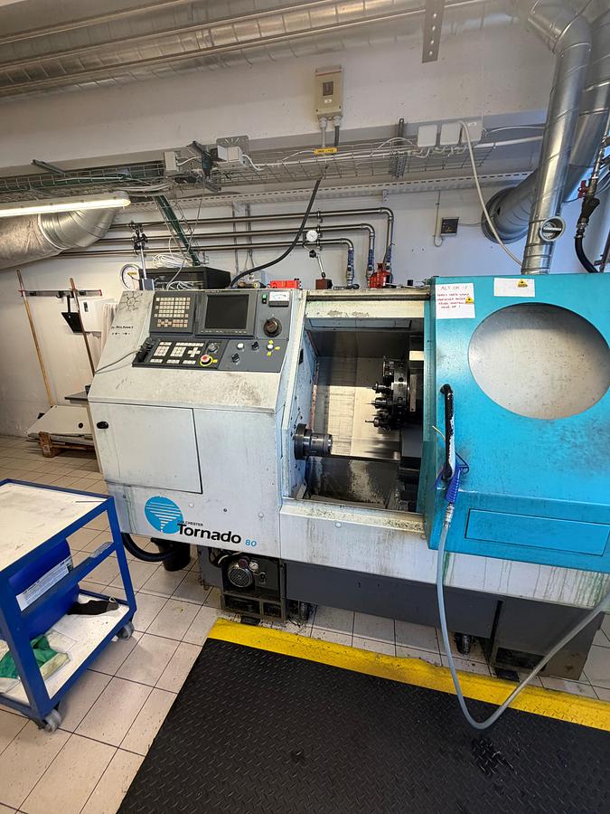 Used BRUGT CNC-DREJEBÆNK FABR. COLCHESTER, MODEL TORNADO 80