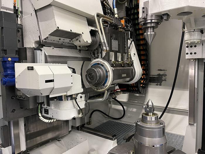 Used BRUGT CNC-TANDHJULSSLIBER FABR. GLEASON/PFAUTER, MODEL P 600/800G