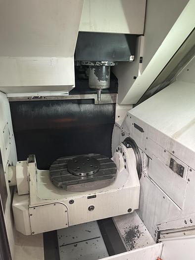 Used BRUGT 5-AKSET BEARBEJDNINGSCENTER MAZAK, MODEL VARIAXIS I 500 - ÅRGANG 2015