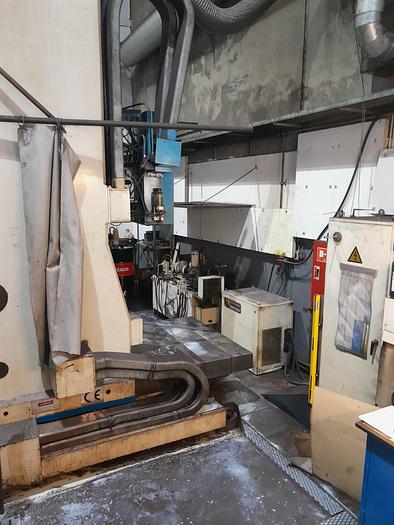 Used BRUGT CNC-BEDFRÆSER MANUF. JUARISTI, MODEL TS 5