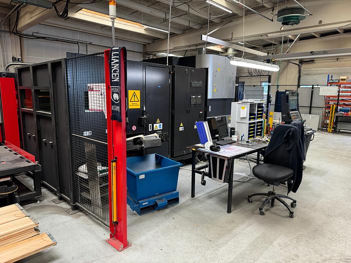 Used BRUGT CNC-FIBER LASER & REVOLVERSTANSER FABR. AMADA, MODEL LC 2515 C1AJ
