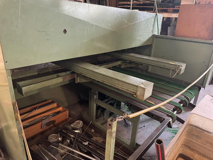 Used BRUGT HYDRAULISK MASKINSAKS FABR. HOAN, MODEL CHE 2000/4