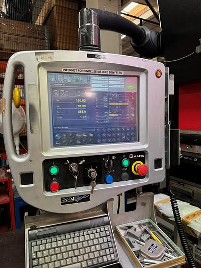 Used BRUGT CNC-KANTPRESSE FABR. AMADA, MODEL HBP 170-3SL