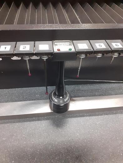 Used BRUGT KOORDINAT MÅLEMASKINE FABR. MITUTOYO, MODEL CRYSTA-APEX C9106