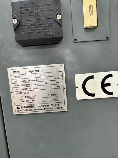 Used BRUGT CNC-HORISONTALT BEARBEJDNINGSCENTER FABR. KITAMURA, MODEL HX 300