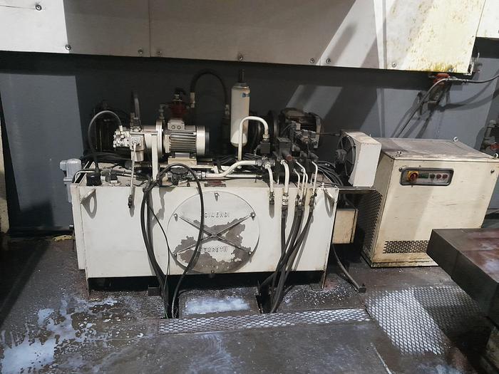 Used BRUGT CNC-BEDFRÆSER MANUF. JUARISTI, MODEL TS 5