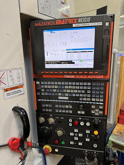 Used BRUGT VERTIKALT BEARBEJDNINGSCENTER FABR. MAZAK, MODEL VCN NEXUS 510 C II