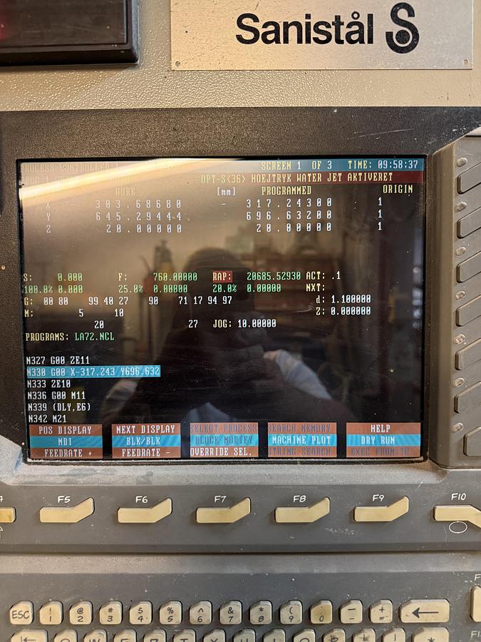 Used BRUGT CNC-VANDSKÆRER FABR. BELOTTI, MODEL CPT 4020 5X