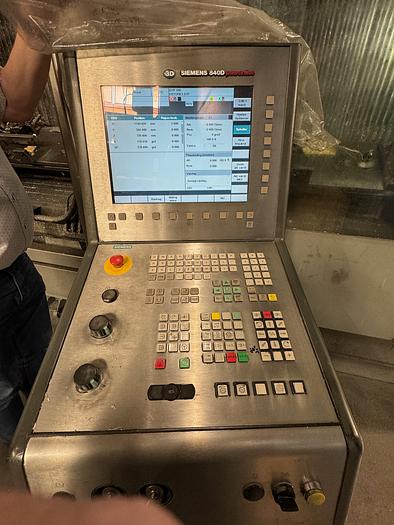 Used BRUGT VERTIKALT BEARBEJDNINGSCENTER FABR. DMG, MODEL DMF 300 LINEAR