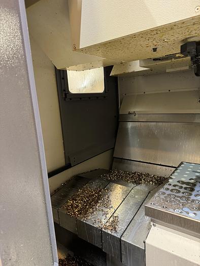 Used BRUGT VERTIKALT BEARBEJDNINGSCENTER FABR. MORI SEIKI, MODEL SV 500/40