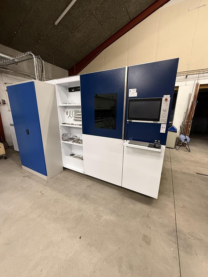 Used BRUGT CNC-FIBER LASERSKÆRER FABR. TRUMPF, MODEL TRULASER 1030 FIBER