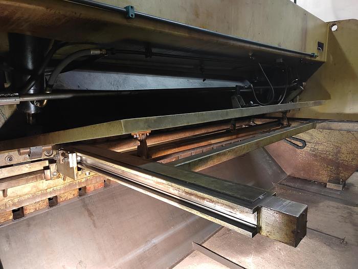 Used BRUGT HYDRAULISK MASKINSAKS FABR. SAFAN, MODEL PI 20-F4100