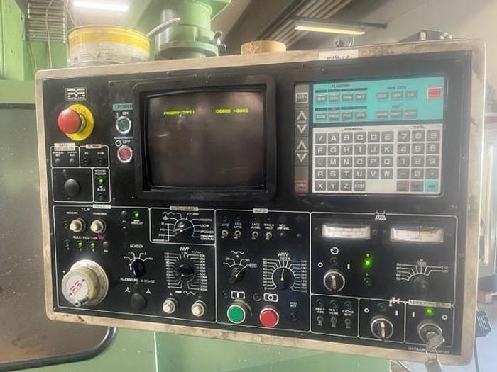 Used BRUGT VERTIKALT BEARBEJDNINGSCENTER FABR. MATSUURA, MODEL MC 760 VX