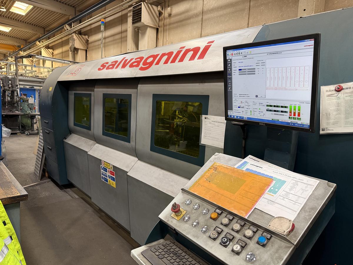Used BRUGT CNC-FIBERLASER FABR. SALVAGNINI, MODEL L5-30 SYS