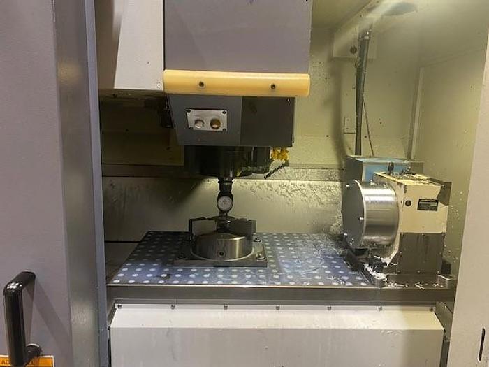 Used BRUGT VERTIKALT BEARBEJDNINGSCENTER FABR. MORI SEIKI, MODEL SV 500/40