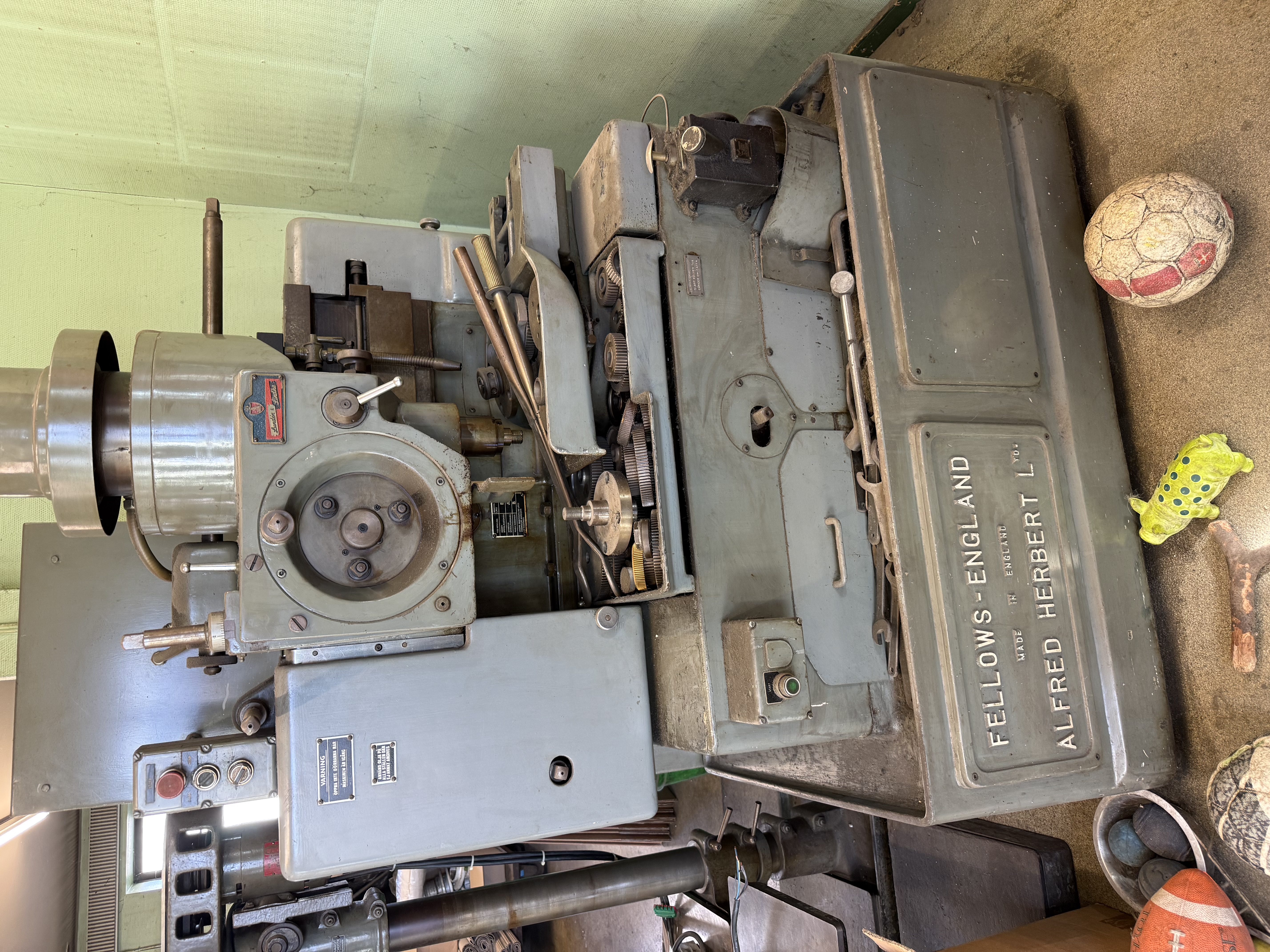 Used BRUGT TANDHJULSSTIKKE MASKINE MANUF FELLWOS MODEL 7125 A