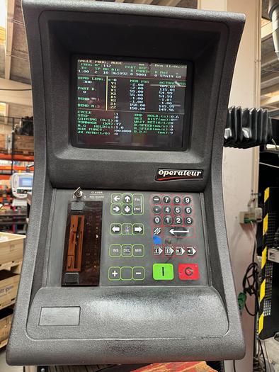 Used BRUGT CNC-KANTPRESSE FABR. AMADA, MODEL HFBO 125/30