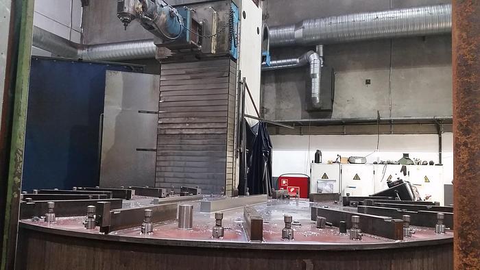 Used BRUGT CNC-BEDFRÆSER MANUF. JUARISTI, MODEL TS 5