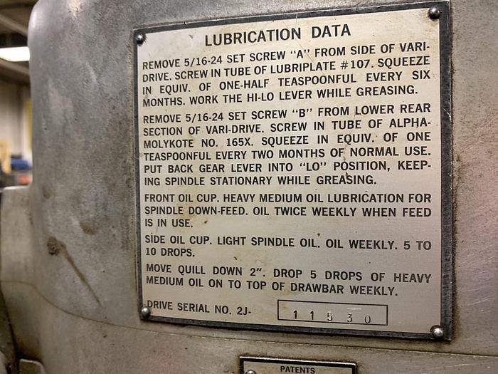 Used BRIDGEPORT SERIES I 2HP VERTICAL KNEE MILL VARIABLE SPEED SPINDLE