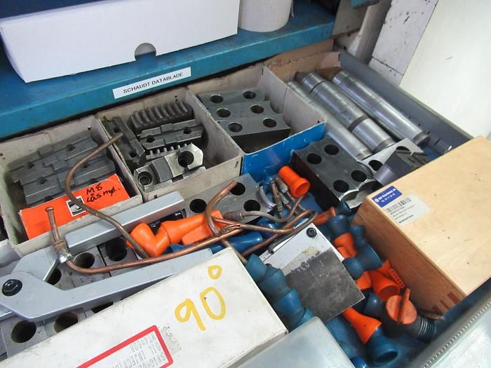 Brugt BRUGT CNC RUNDSLIBER & INDVENDIG SLIBER, JUNKER, MODEL BUAJ 32 CNC