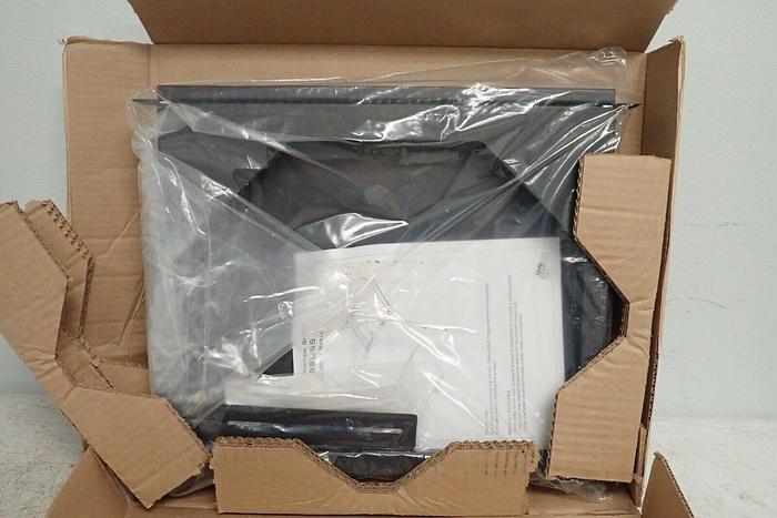 Used Middle Atlantic SSL/SS Sliding Shelf - NEW