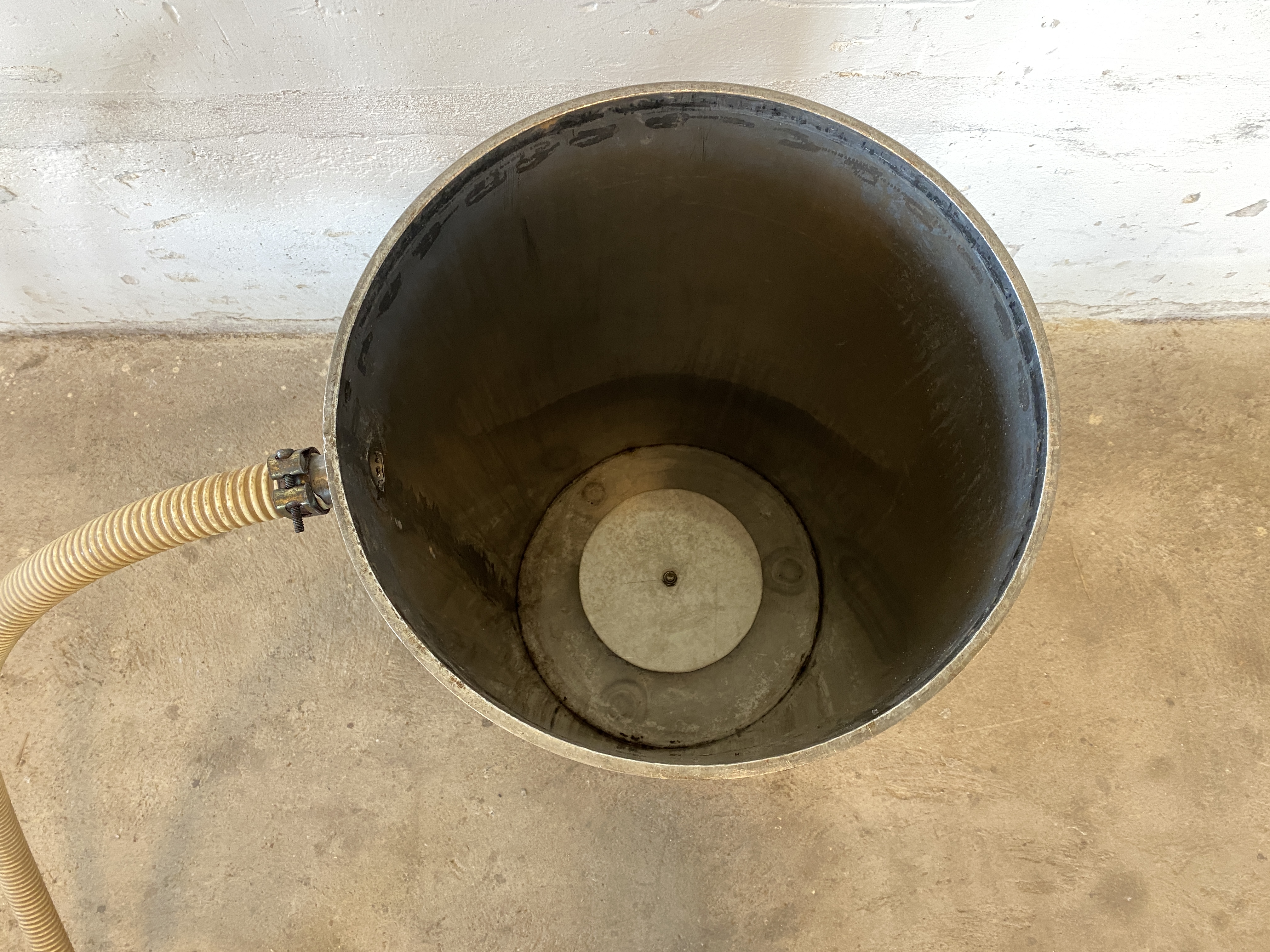 Used Dammsugsbehållare 39x75cm