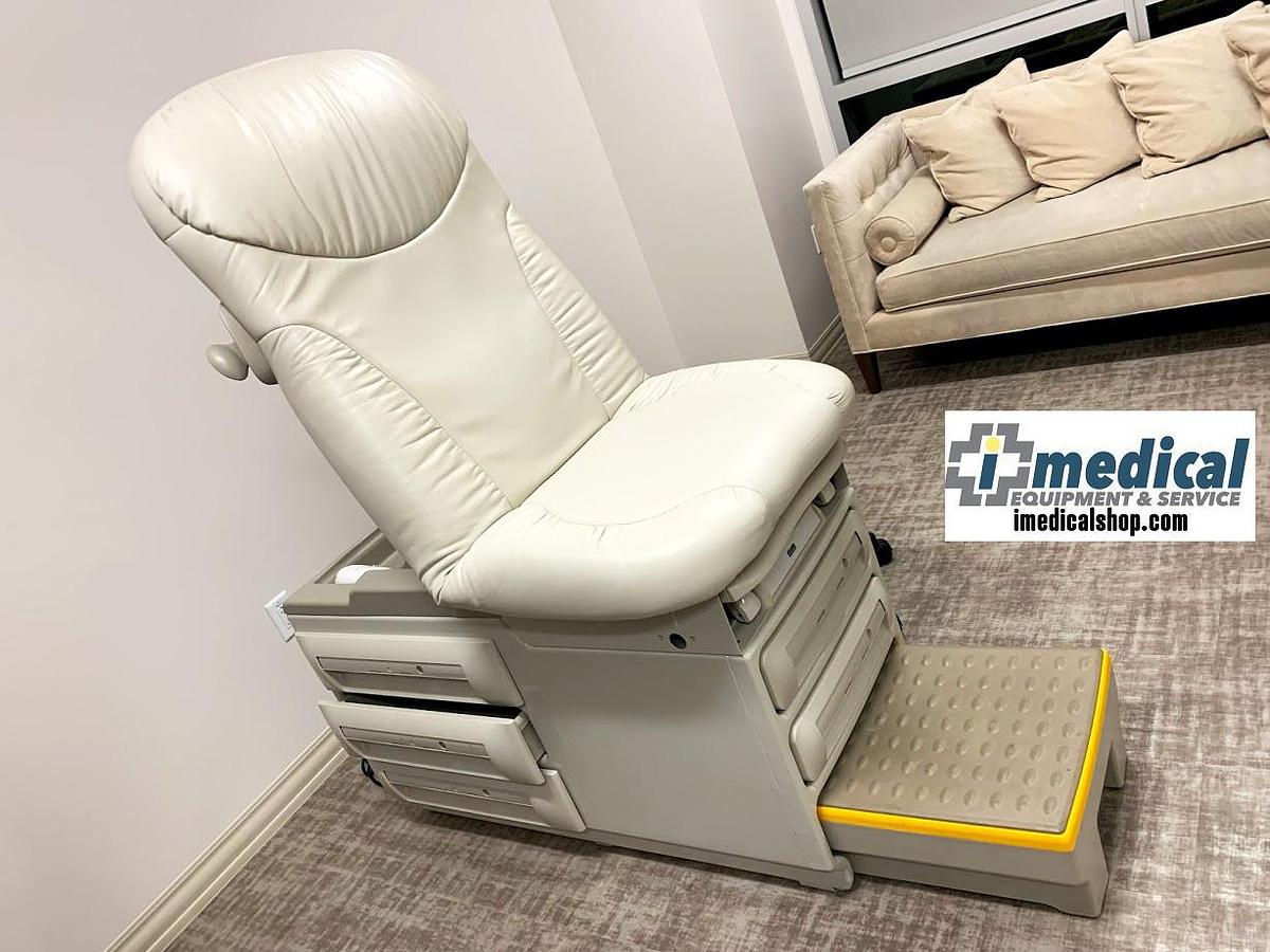 Used Midmark 604 Exam Table