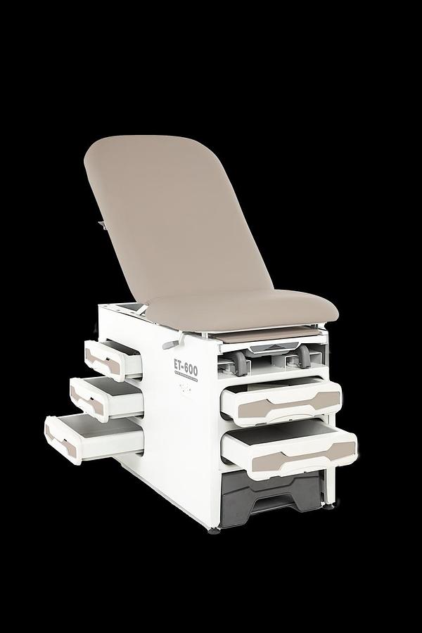 Used ET-600 Examination Table