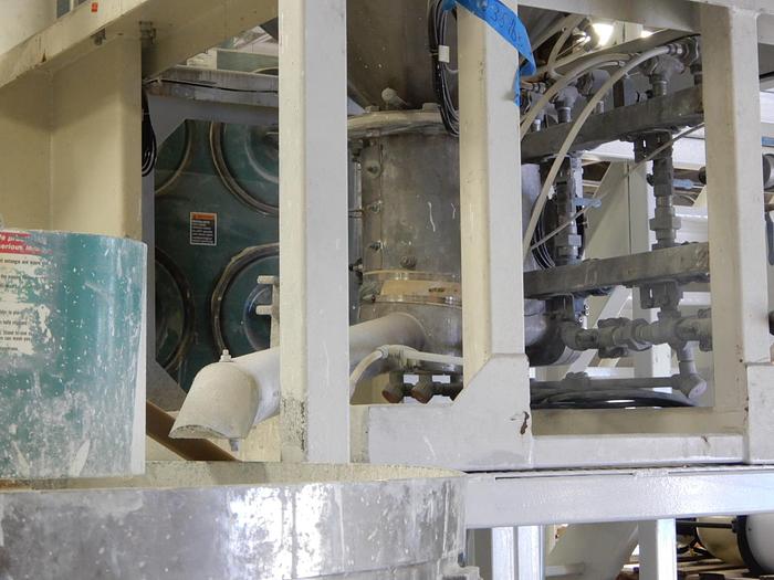 Used DUPONT AIR WEIGH HOPPER WITH DOUBLE SHAFT MEYERS DISPERSER AND TANK