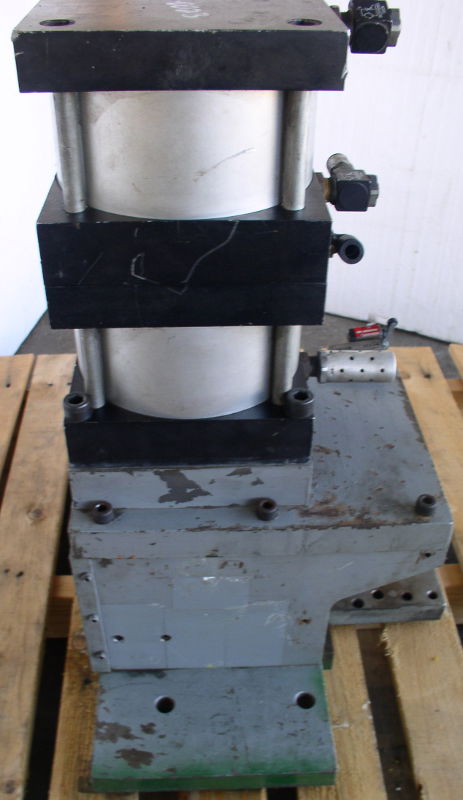 Used Duramaster Model DS2P8002/02ME3C1 Pneumatic Press