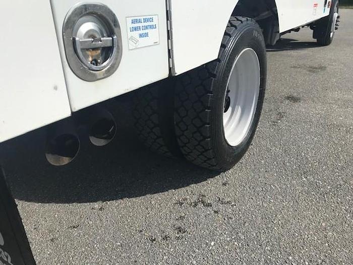 Used 2014 Ford F550 Omnivan Altec AT248F 48ft Bucket Truck - C75164