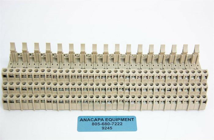 Used Omron P2RF-08-E Relay Socket MAX.5A250V M3 39.5 Lot of 17  Used (9245)K