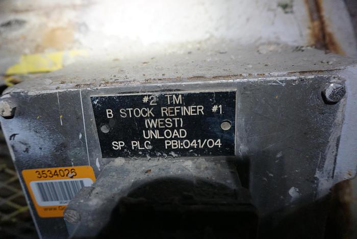 Used BELOIT JONES 26 " REFINER DD 3000 W/ 400 HP MOTOR