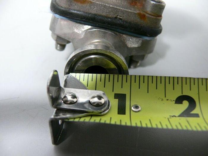 Used Saunders 08-17Rev Stainless Steel Diaphragm Valve w/ 1/2" Sanitary Fitting