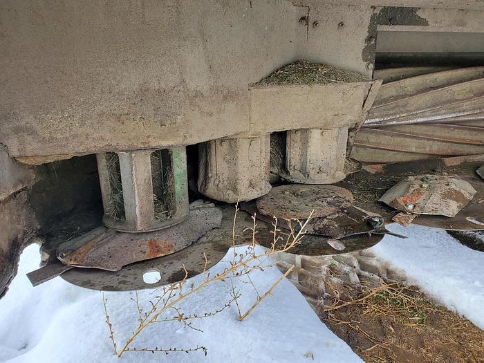 Used 2013 John Deere R450 Rotary Windrower w/ 1500 hrs