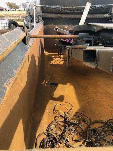 Used 14' Kybato AR-500 Gravel Box & Hoist