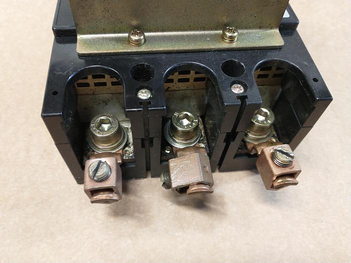 Used TERASAKI T0-225CA, 175A. 3-Pole Breaker Switch GH207