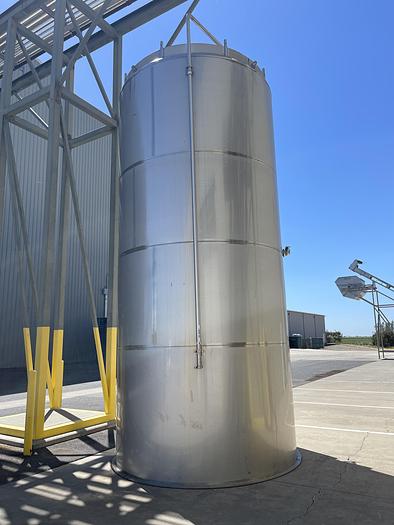 Used DCI 4,200 Gallon Vertical Stainless Steel Tank