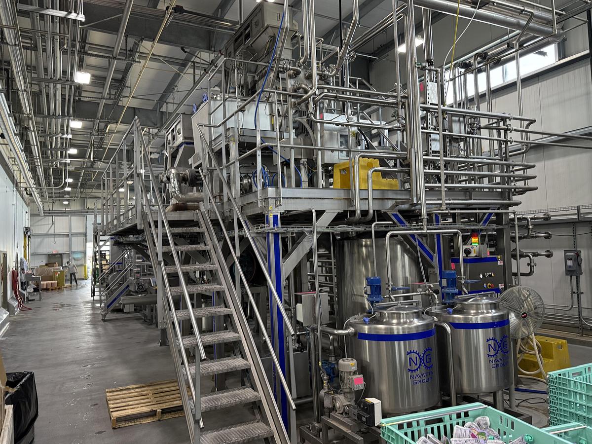 Used Navatta Complete Hot Fill Cup line