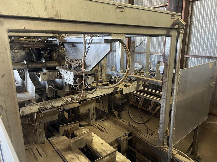 Used Vantage Pack Tray Packer