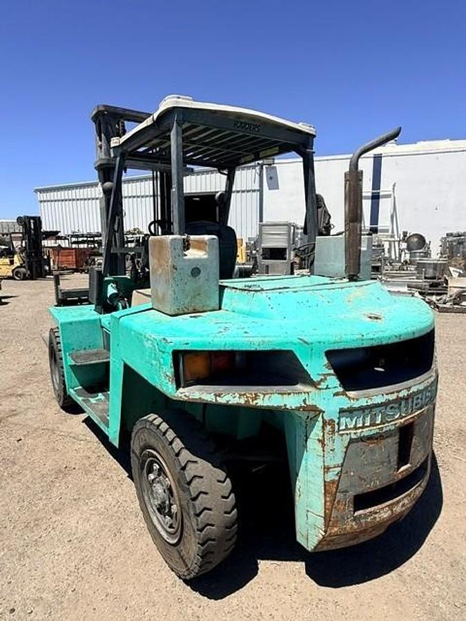 Used Mitsubishi FD70 Forklift