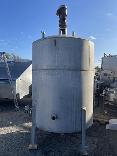 Used 900 Gallon Vertical Stainless Steel Agitated Tank