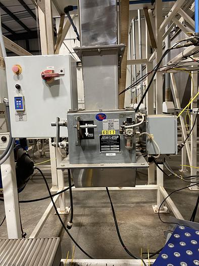 Used Hand Pack Sorting Line For Boxes/Totes