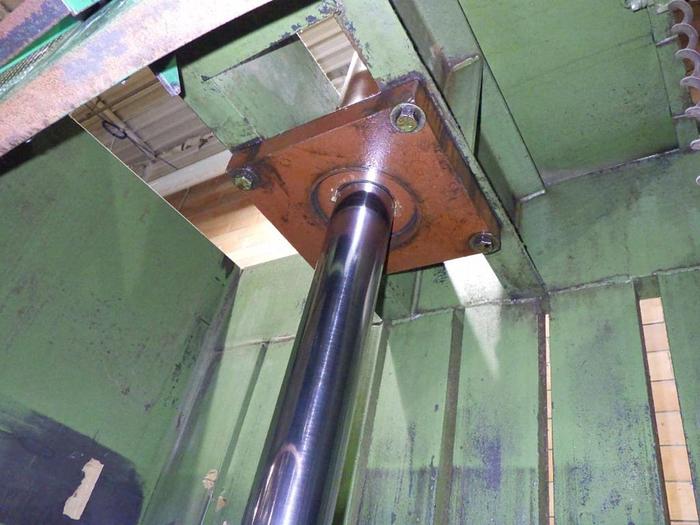 Used Philadelphia TramRail Vertical Baler